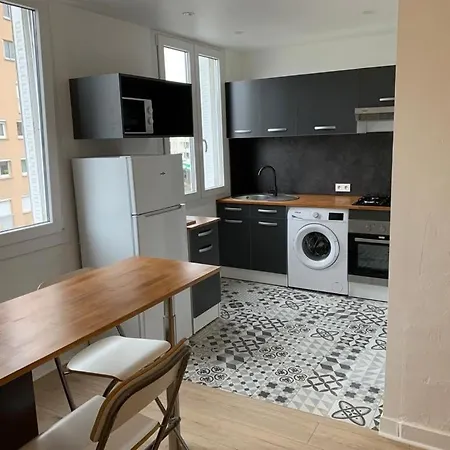 Et Lumineux A * Dijon